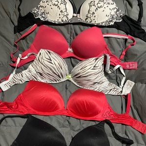 Lot of 7 Victoria secret bras